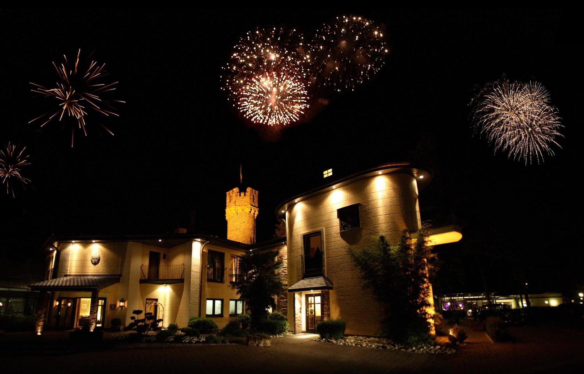 Relais & Chateaux Hotel Burg Schwarzenstein Geisenheim Eksteriør billede
